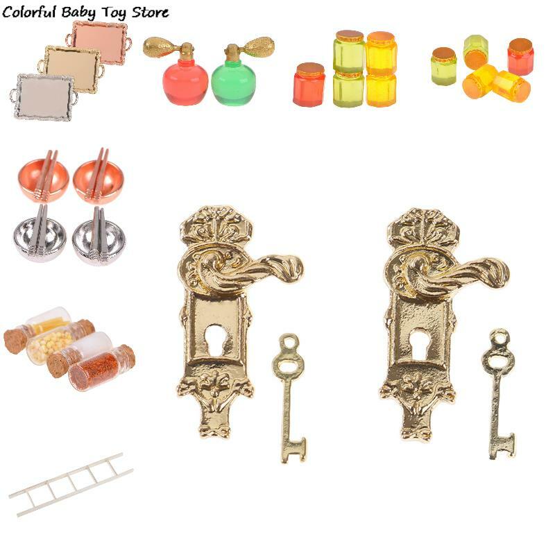 Miniatur 1/12 skala Vintage kunci pintu dan kunci/tangga putih/Pot madu/peralatan makan/Parfum/botol makanan/rumah boneka DIY aksesoris