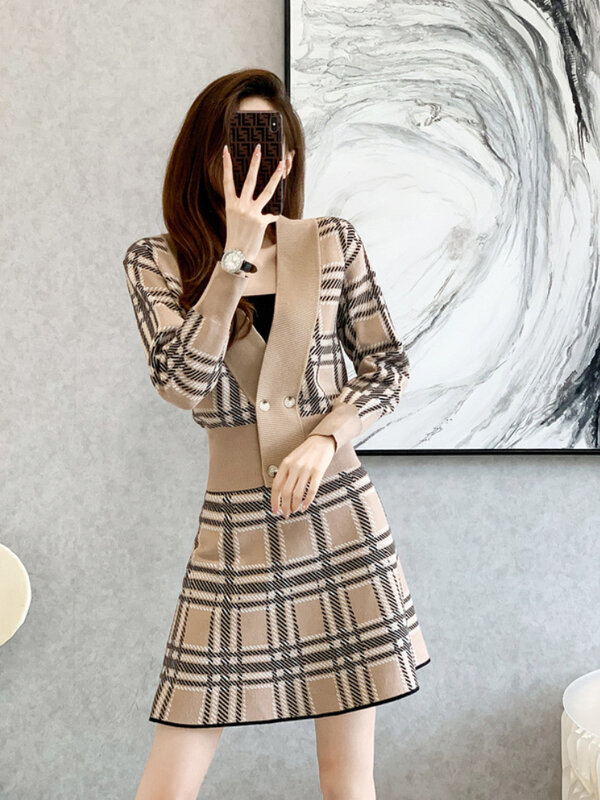 W stylu Vintage dekolt w serek Plaid krótki, z dzianiny sweter + wysoka talia krótka spódniczka dwuczęściowy, żeński, moda słodkie garnitur koreański, jesienny 2022 nowy
