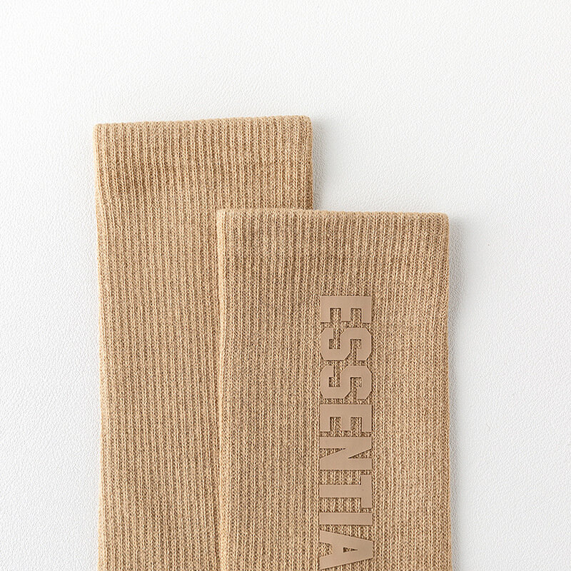 Niezbędne nowe męskie skarpetki hiphopowo litery marki bawełniane skarpety Unisex męskie na co dzień jesienno-zimowe modne skarpetki 2023