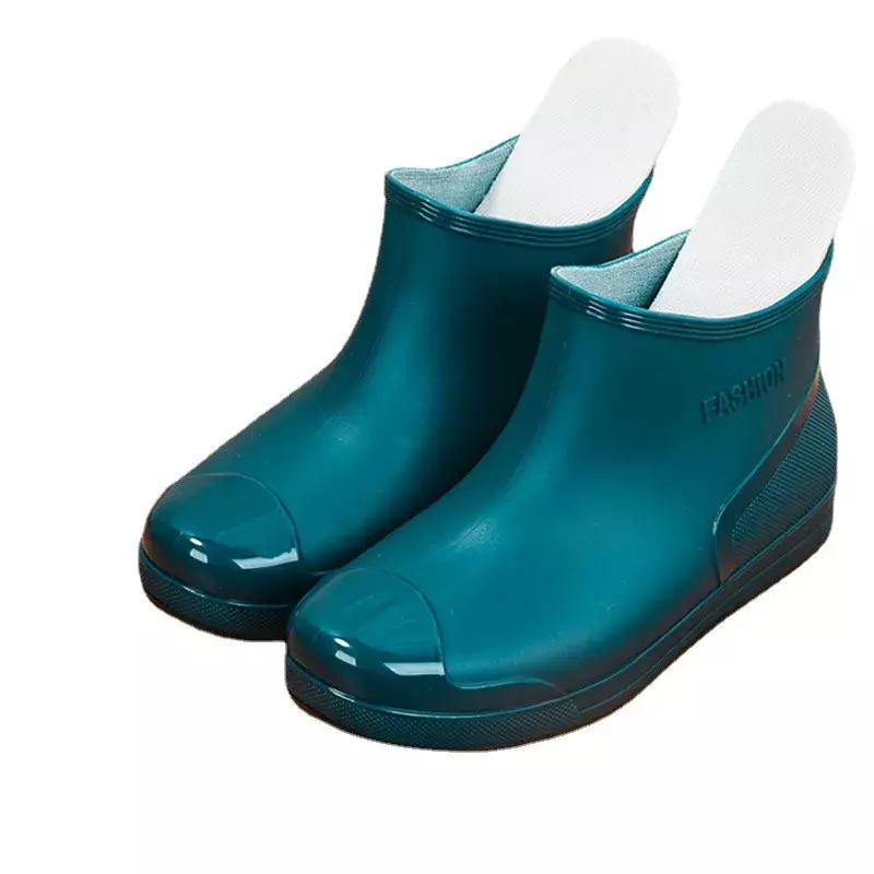 Sepatu bot hujan wanita, sneaker bot tabung pendek anti-selip, tebal tahan air hangat 2024