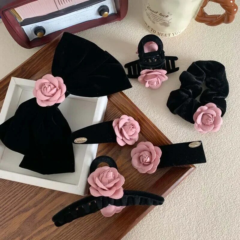 2024 Korean Pink Velvet Camellia Hair Claw Hairpin for Women Vintage Elegant Flower Shape Shark Clip Headwear Hair Accessories
