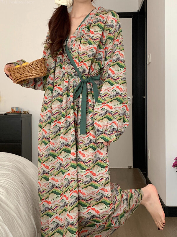 Женская винтажная пижама в этническом стиле