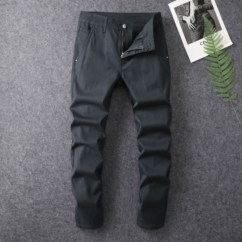 Jednolite kolorowe modne spodnie męskie Slim Fit cienkie 2024 nowa uniwersalna codzienne codzienne spodnie uliczne bawełniane kombinezony