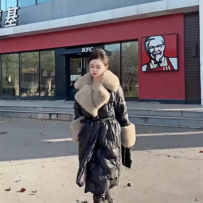 Пуховик с большим воротником, модный пуховик с вышивкой и поясом для приталенного пальто, популярный в Интернете зимний сезон 2024
