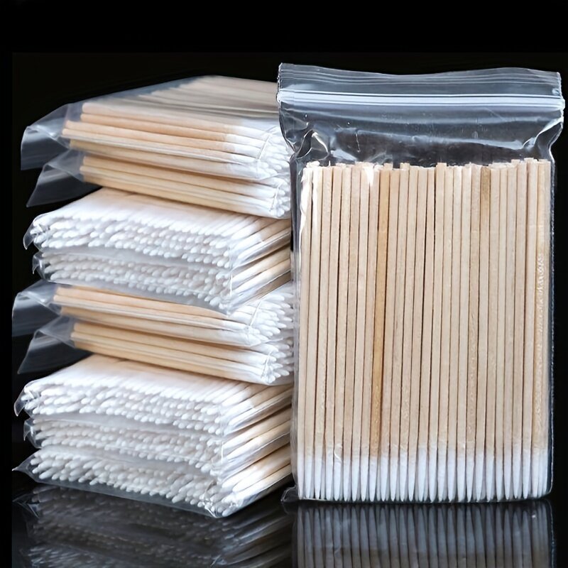 500pcs Lint-Free Wooden Micro Bud Swabs for Gentle and Precise Eyelash Extension Glue Removal and Makeup Application