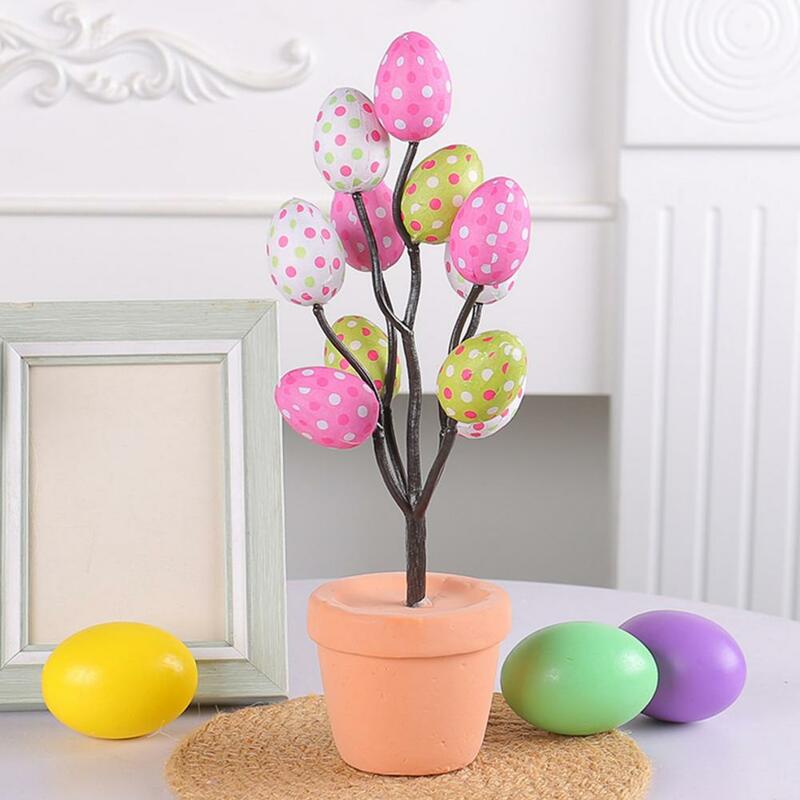 Cabang pohon telur Paskah warna-warni, busa berwarna-warni, tanaman pot, hiasan tengah meja indah, 2024 dekorasi pesta Paskah