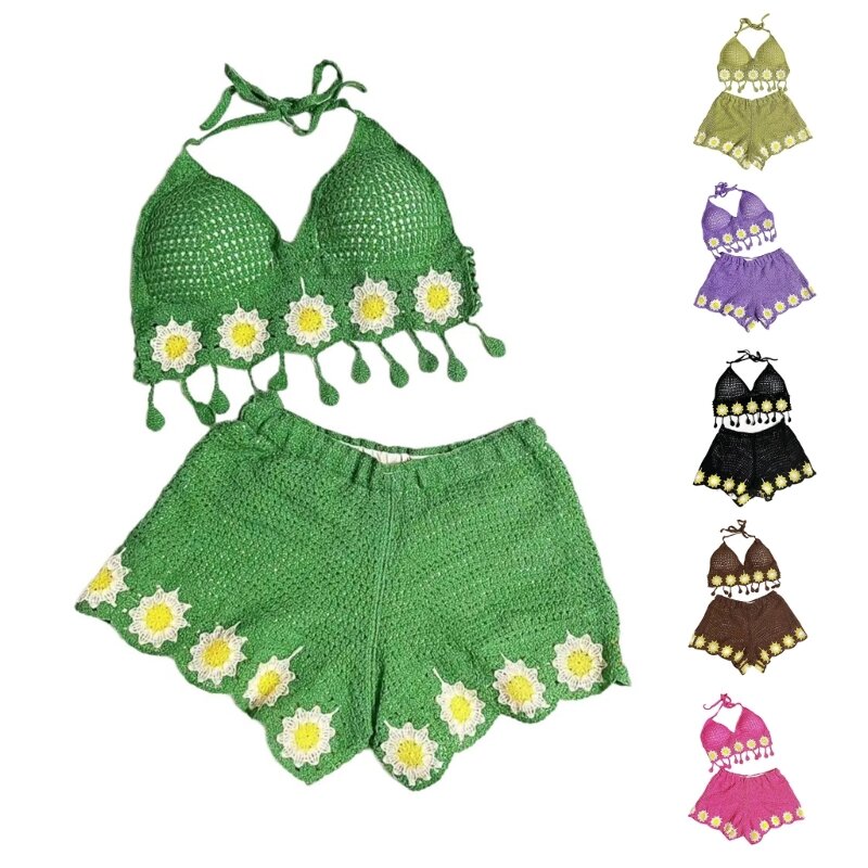 Праздничный пляжный наряд для женщин. Летний комплект из вязаного крючком ажурного топа и шорт.