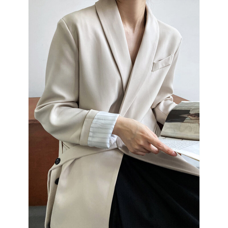 Giacca da abito con collo a scialle di design di fascia alta giacca da donna con drappeggio alla moda allentata