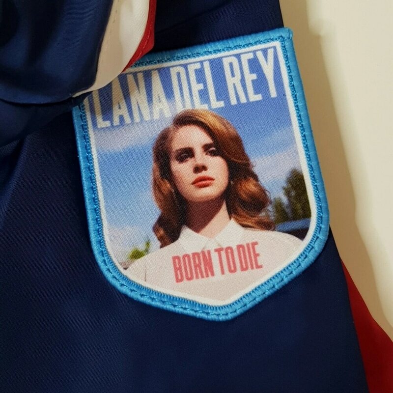 Lana Del Rey Męska i damska kurtka wyścigowa Haftowana naszywka Top Pamiątkowa LDR Granatowa koszulka wyścigowa Kurtka Odzież