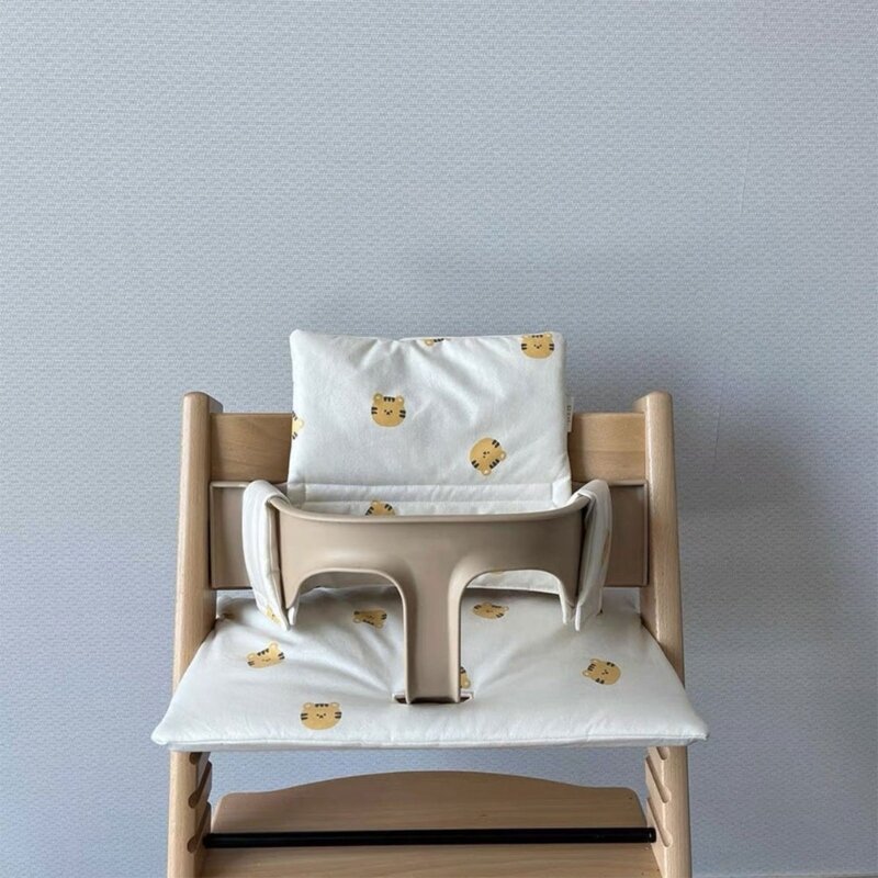 Poduszka na krzesełko dla dziecka uroczym wzorem. Poduszka na siedzisko dla dziecka/poduszka na wysokie krzesło