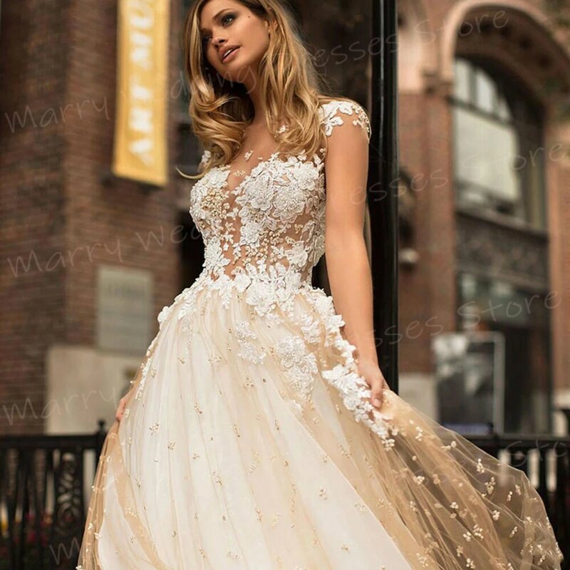 2024 절묘한 A 라인 여성용 웨딩 드레스, 클래식 레이스 아플리케 신부 가운, 매력적인 모자 소매, 백리스 베스티도스