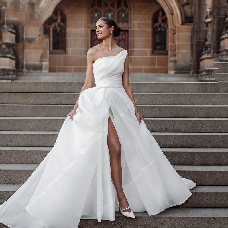 Женское атласное свадебное платье It's yiiya, белое ТРАПЕЦИЕВИДНОЕ ПЛАТЬЕ со шлейфом и высоким разрезом на лето 2019
