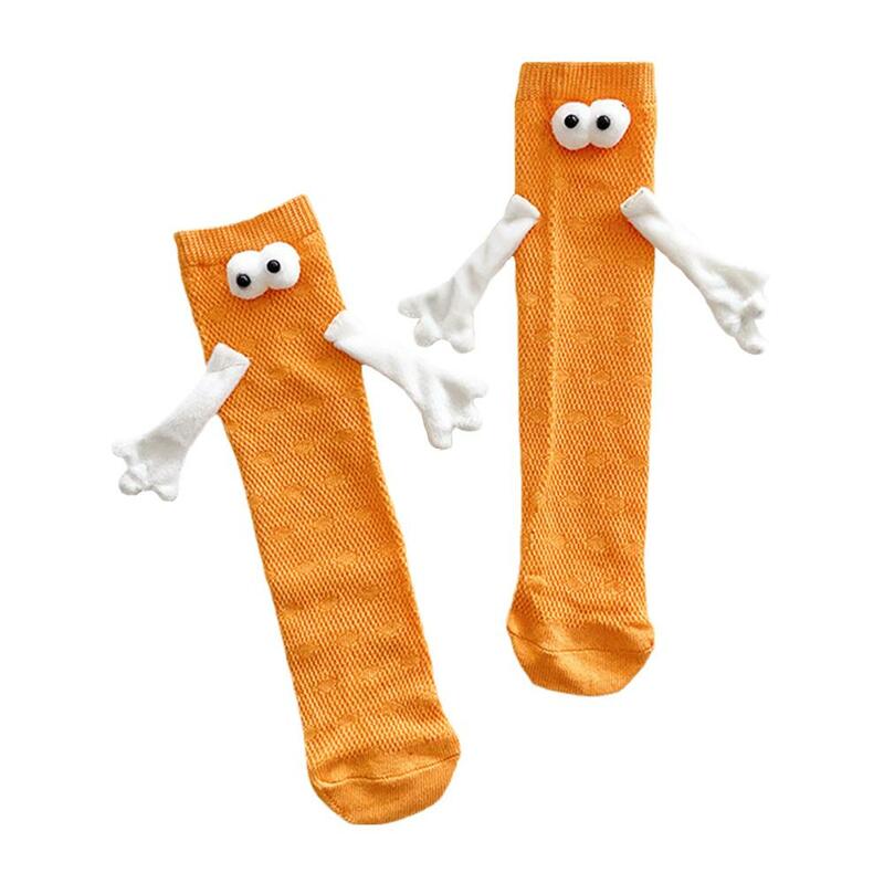 Kaus kaki pasangan modis lucu kreatif tangan atraksi magnetik Ins warna-warni kaus kaki pasangan boneka kaus kaki 3D mata kartun T1K5