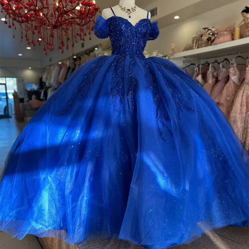 Romantyczna królewska niebieska księżniczka Quinceanera sukienki wstążki koronkowe aplikacje kryształowa suknia balowa z odkrytymi ramionami słodka 16. urodziny