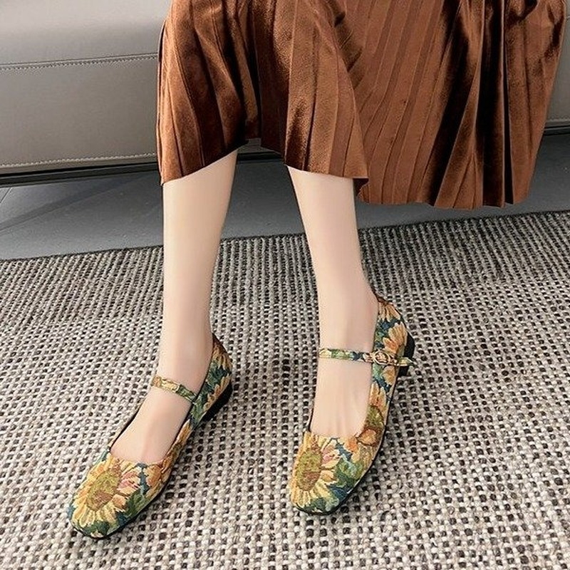 2022 New Summer Casual Flower Sandals for Women Classic Summer Women's Casual All-match Sexy Sandals Fashion Buckle Decoration