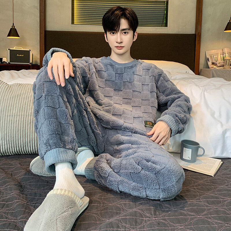 Conjunto de pijama de franela gruesa y cálida para hombre, ropa de dormir de terciopelo Coral, traje de moda coreana, ropa de casa de manga larga, invierno, 2024