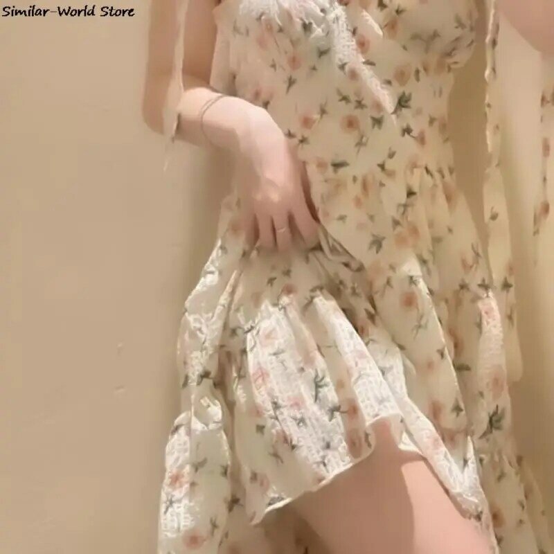 Abito floreale con scollo a V abito aderente con scollo a V donna moda coreana elegante Sexy tendenza dimagrante 2023 Mini abito estivo