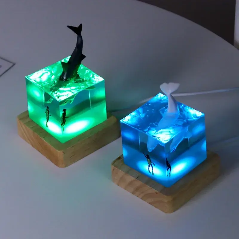 Seabed World Organism Resin Table Light Art Decoration Lamp Shark Sunken Ship Theme Night Light USB Charge Creative night light