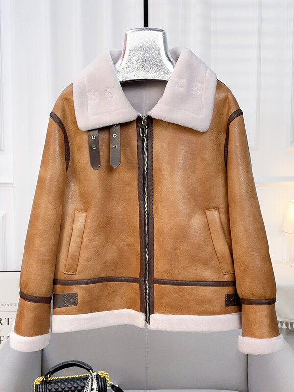Pelliccia scamosciata stile moto in lana di agnello integrata 2024 autunno/inverno nuova giacca corta in pelliccia per donna giacca con colletto in piedi