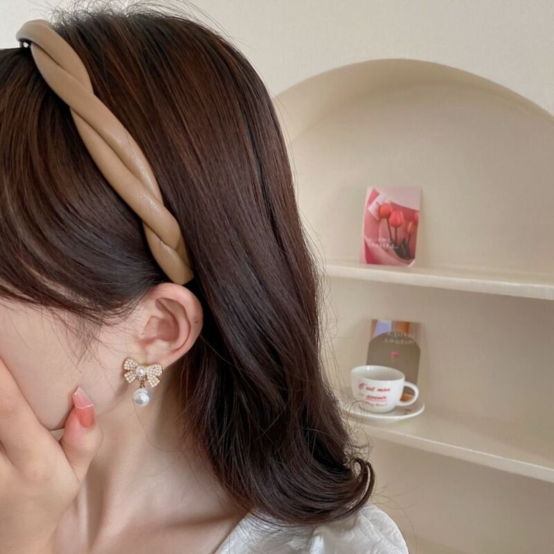Styling fascia intrecciata in pelle per bambini ragazze eleganti fasce per capelli intrecciate dolci cerchi per capelli alla moda