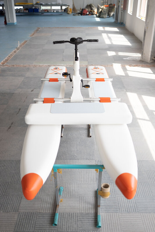 Vélo d'eau gonflable flottant de 11,5 pieds, bicyclette à vendre, nouveau design