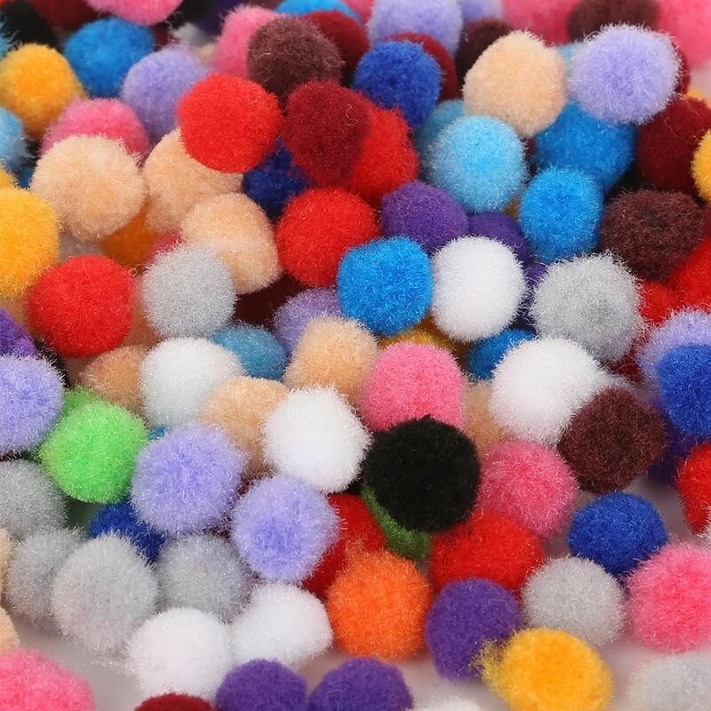 300 buah Pom Pom warna-warni tahan lama menambahkan sentuh menyenangkan untuk proyek berbagai penggunaan Pom kerajinan acak 10mm