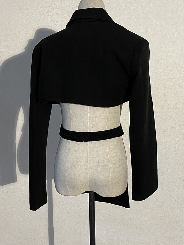 [EAM]  Women Black Cross Split Joint Blazer New Lapel Long Sleeve Loose Fit  Jacket Fashion Tide Spring Autumn 2024 1T447