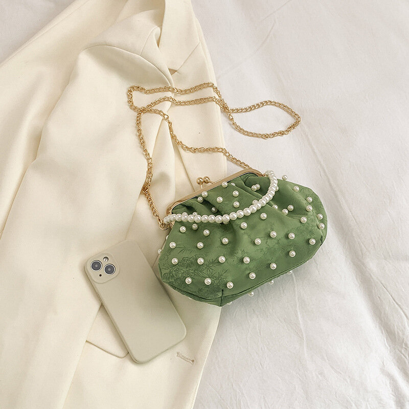 حقيبة كروس بودي وردية وبيضاء مع سلسلة للنساء ، حقيبة كتف صغيرة ، كلاسيكية ، عصرية ، صيفية