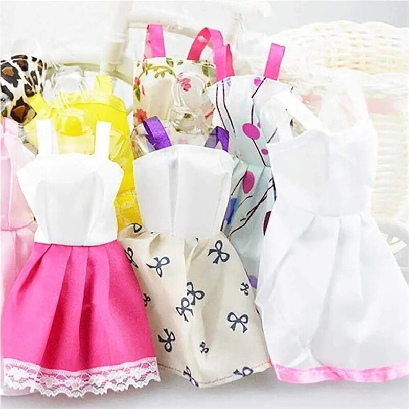 Kleid Set Verarbeitung kompakte Größe kostenlose Kombination DIY Spielzeug Puppe liefert Unterhaltung Puppen Kleidung Kit Mädchen Spielzeug