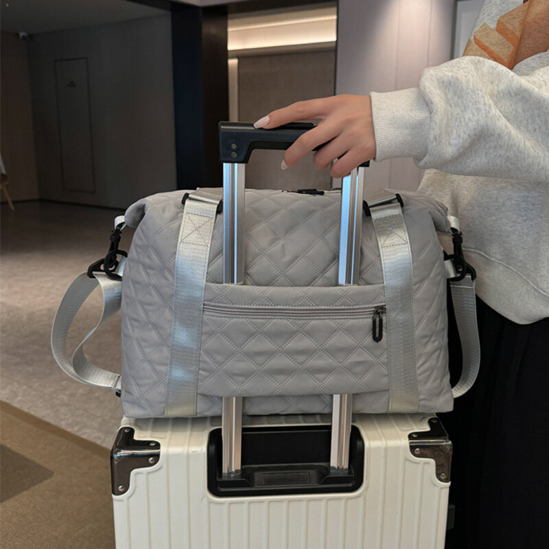 Tas traveling tahan air luar ruangan kapasitas besar, tas koper, tas tangan wanita, tas bahu wanita, tas Gym, tas selempang wanita, tas luar ruangan, kapasitas besar