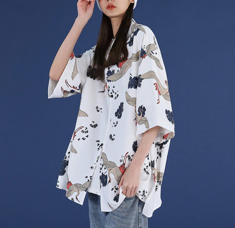 2021 New Summer and Spring Women's Single-breasted Oversized Lapel Harajuku Top Crane Print Streetwear Short Sleeve Top Women