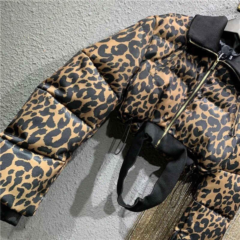 Internet berühmte würzige Mädchen kurze Leoparden muster Jacke Frauen Winter neue Jacke verdickte Brot jacke tausend Vogel Plaid