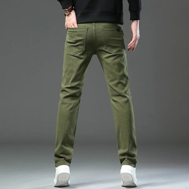 Jesienna nowa męska wąskie rozciągliwe dżinsy modna i wszechstronna miękka tkanina spodnie dżinsowe zielona kawa męska spodnie markowe