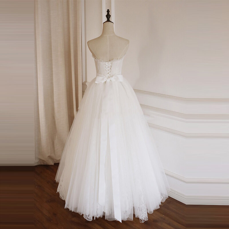Moda simples clássico vestido de noiva branco a linha appliqued sem alças sem mangas vestido de noite feito sob encomenda