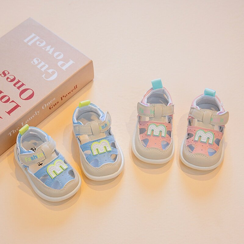 Zapatos informales con agujeros para bebé, sandalias coreanas para niño pequeño, verano, 2024