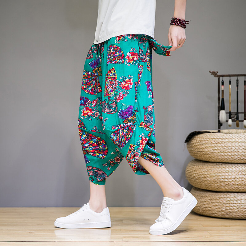 New 2024 Summer Cropped Pants for Men Breathable and Comfortable Loose Cool Ice Silk Casual Pants Beach Resort Printed Shorts