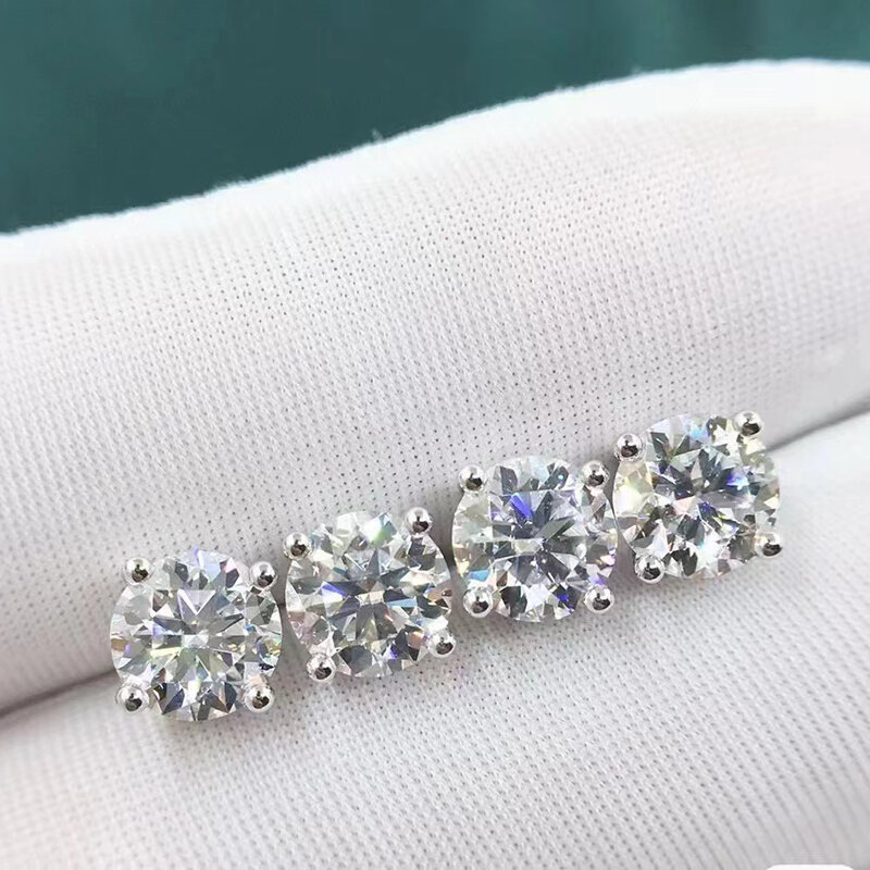 진짜 925 실버 Moissanite 0.5 캐럿 스터드 귀걸이 여성 절묘한 라운드 약혼 귀걸이 쥬얼리