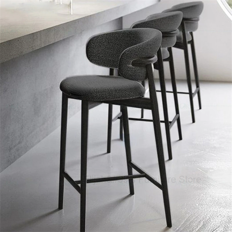 Nowoczesne krzesło barowe z litego drewna Nordic salon stołek barowy do oświetlenia kuchni luksusowa tkanina Sgabelli Isola Cucina meble domowe