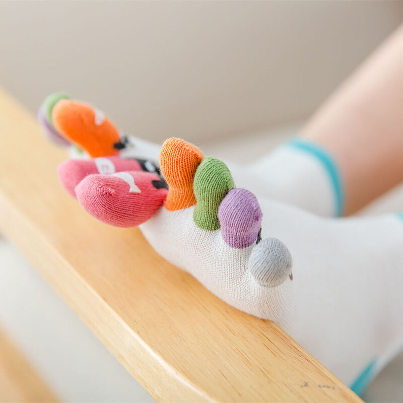 Calcetines tobilleros de algodón con estampado de oso para mujer, medias tobilleras de 5 dedos, color blanco, informales, a la moda, Harajuku, lote de 5 pares
