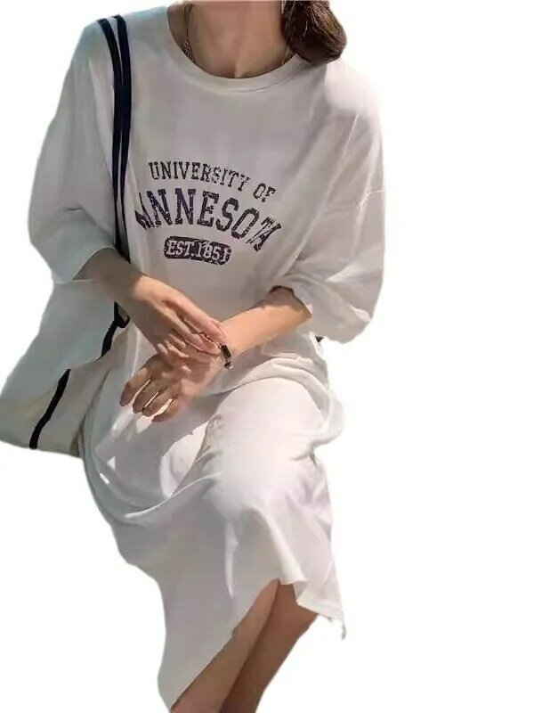 Koreańska wersja z czystej bawełny dopasowana do średniej długości T-shirt z krótkim rękawem sukienka dla kobiet w dużych rozmiarach dorywczo redukująca DFWR