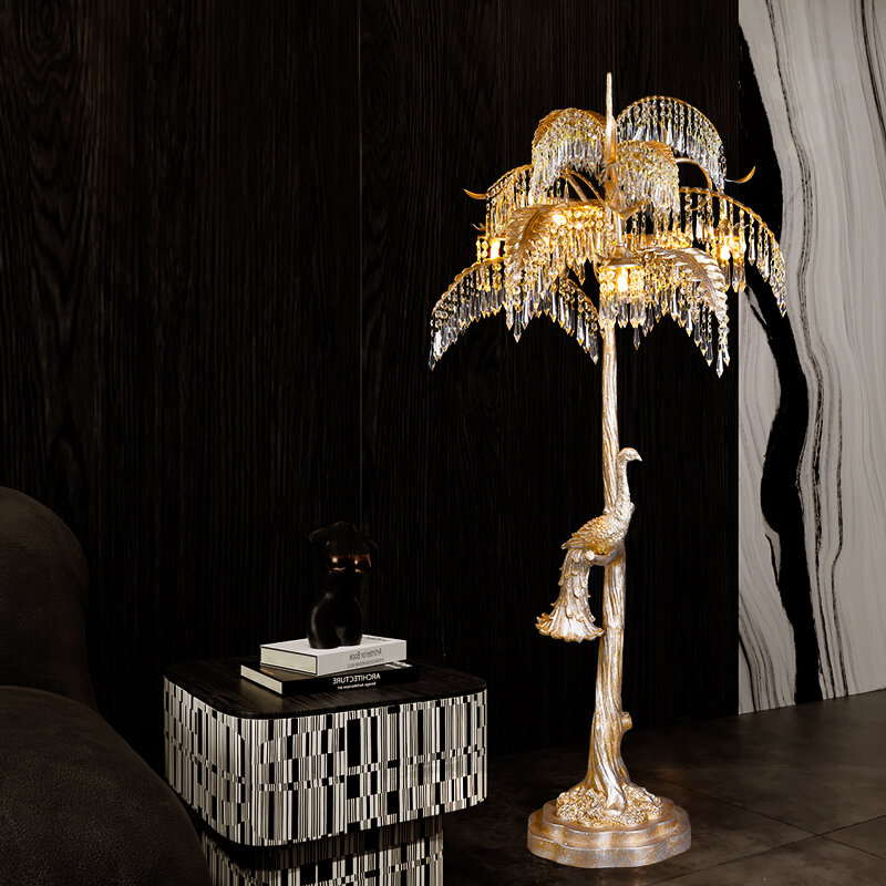 Stile francese Retro Villa soggiorno Hotel camera da letto negozio di abbigliamento decorazione morbida Design rame pavone divano lampada da terra