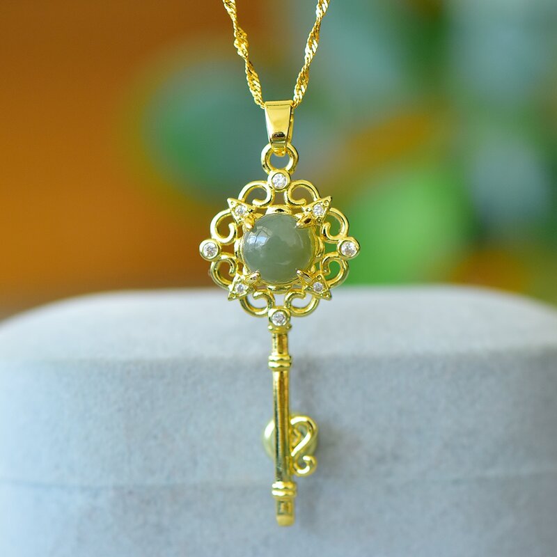 Медная инкрустированная натуральная Нефритовая полая подвеска с золотым ключом, модное женское ожерелье, подвеска, ювелирные изделия, подарки