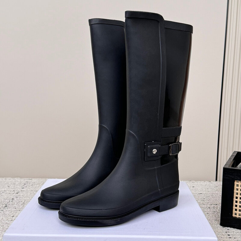 Botas de lluvia impermeables para mujer, zapatos con punta redonda y aumento de altura, colores sólidos, moda de verano, novedad de 2024