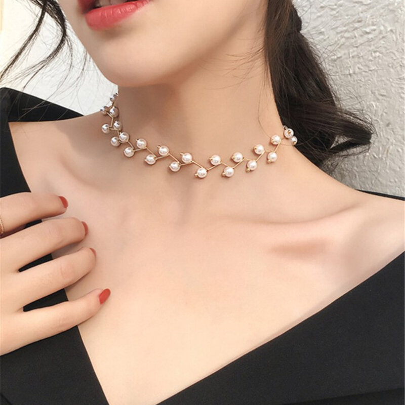 2024 einfache kurze Halskette Damen Hals Accessoires koreanische Choker Hals riemen Perle Schlüsselbein Kette Frauen Hals riemen
