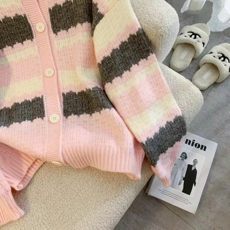 Autumn and Winter Women's Round Neck Patchwork Button Striped Cardigan Loose Fashion Casual Elegant Commuter Long Sleeve Sweater