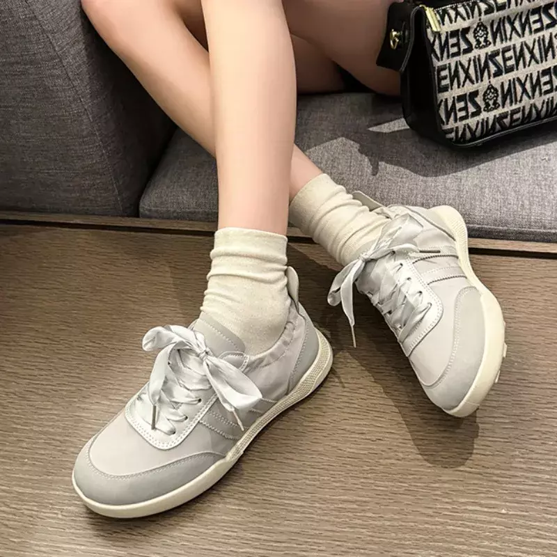 Women's Vulcanized Shoes Summer Selling Women's Shoes Round Toe Lace-up Trend Color Blocking Flat Non-Slip Women's Sports Shoes