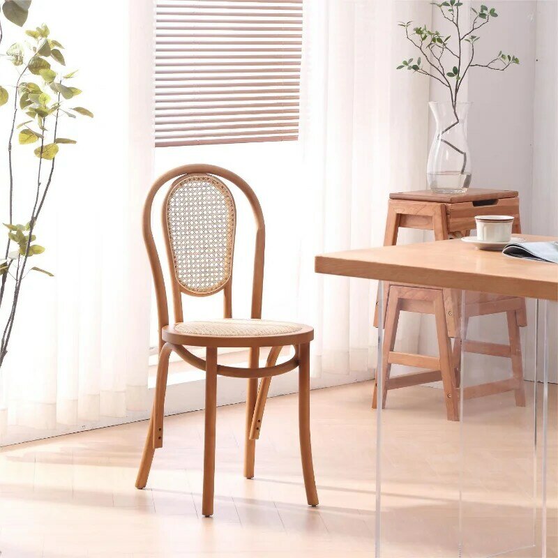 كرسي خشبي صلب عتيق ، مكتب ، كرسي قصب ، تصميم رئيسي ، كرسي عتيق ، مقهى ، فندق