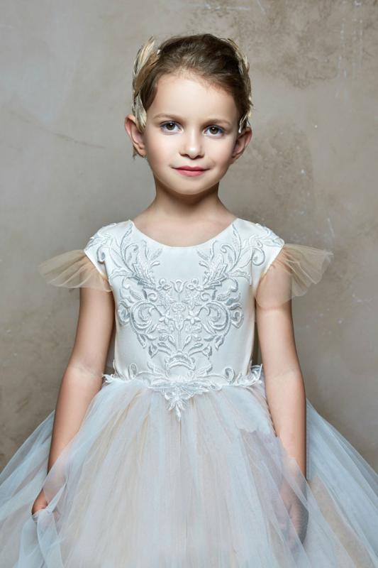 MisShow Flower Girl Dresses Long Train Floor Length Princess Ball Gown Sleeveless Button Appqulies Tulle Beads With Bow TUTU
