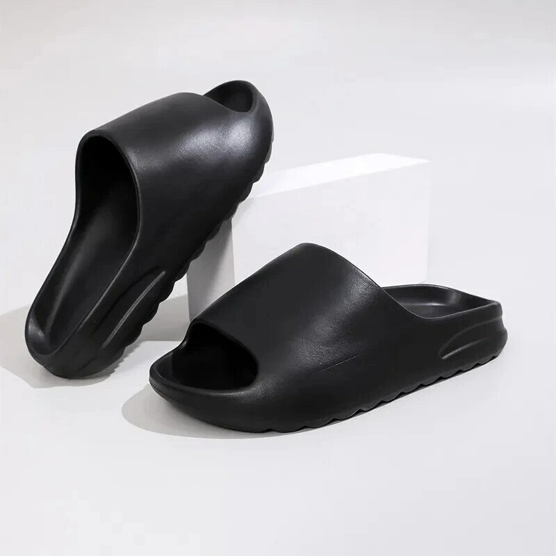 New Fashion Men Slippers Summer Flat Lightweight EVA Home Bathroom Slippers Comfort Massage Couples Indoor Slides Shower Shoes