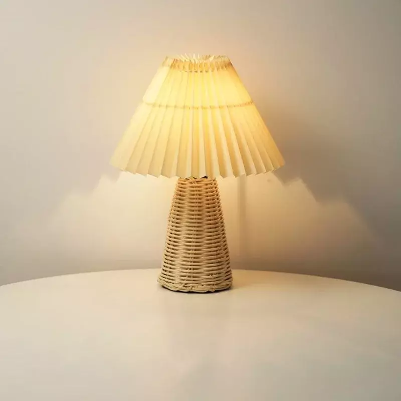 Creative Wooden Umbrella Shaped Night Lamp Retro Pleats Sleep Decoration Bedroom Study Desk Lamps Beige Lampshade Table Lamp